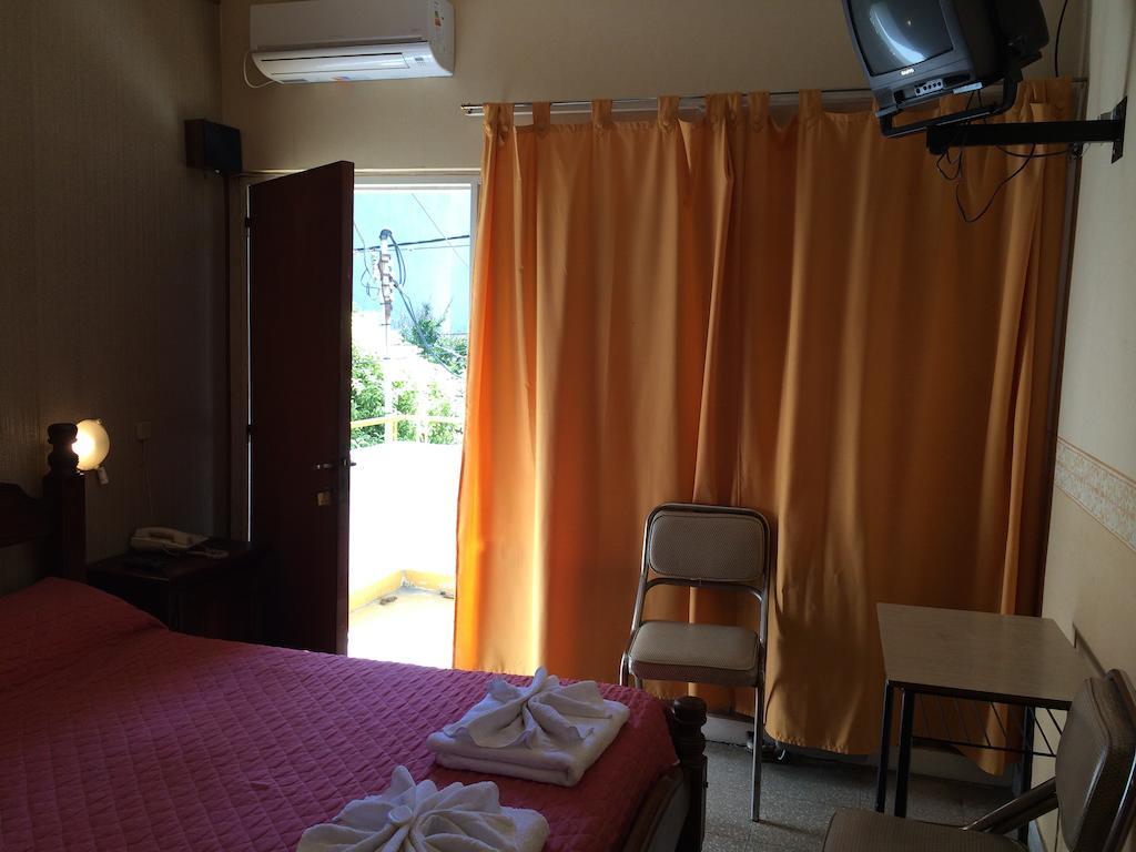 Hotel Cordoba Villa Carlos Paz Extérieur photo