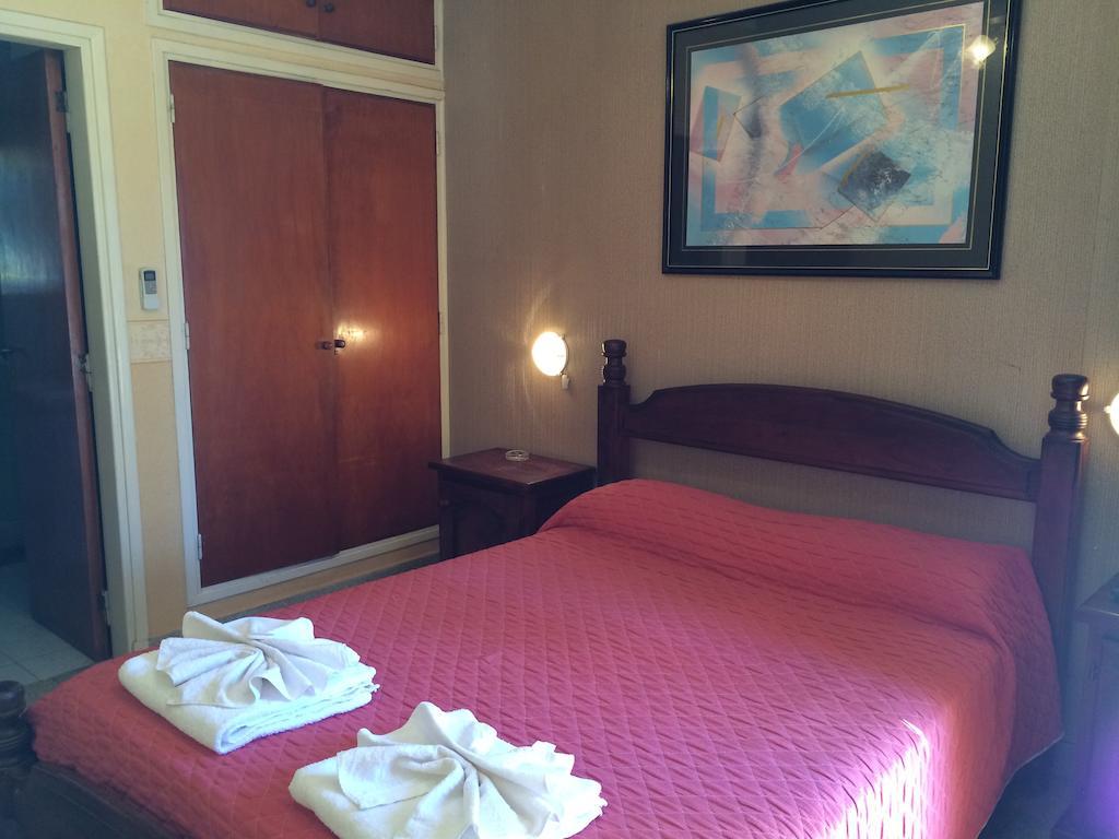 Hotel Cordoba Villa Carlos Paz Chambre photo