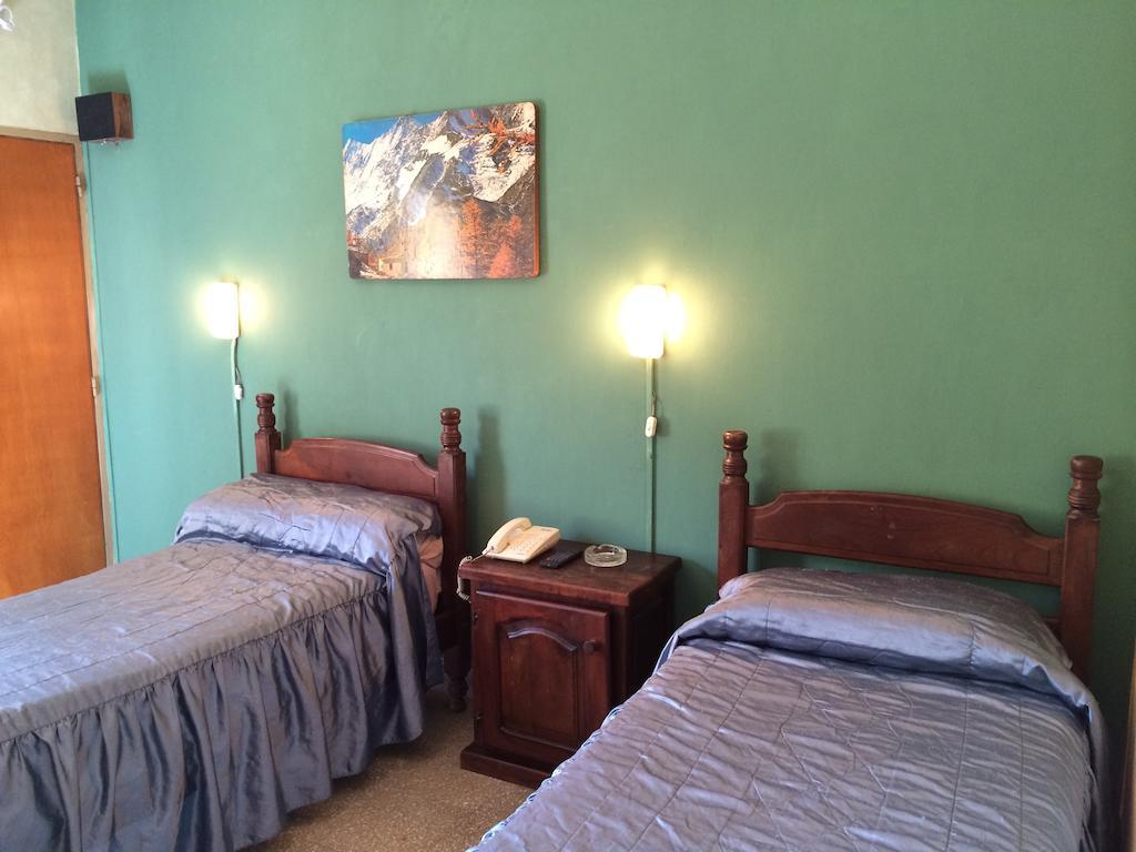 Hotel Cordoba Villa Carlos Paz Extérieur photo